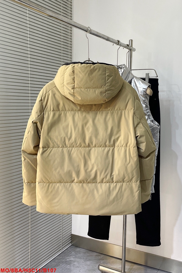 ハイクオリティダウンジャケット側面デザイン